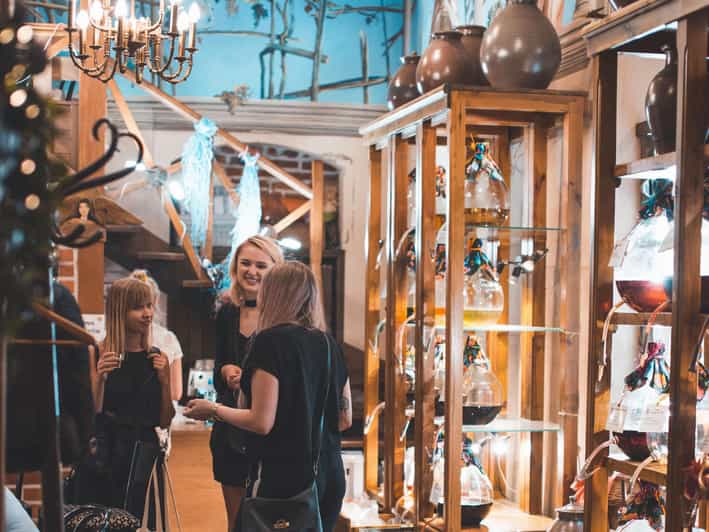 Kraków: Guided Vodka Tour with Food and Drink Tastings - Practical details for a smooth evening