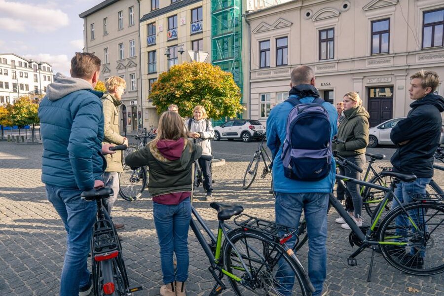 Krakow: Hidden Bike Tour - The hilltop view and the practical trade-off