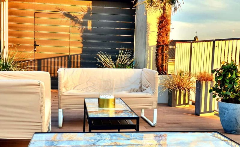 Krakow: Hidden Rooftop Bar Reservation with 1 Cocktail - When the price offers good value