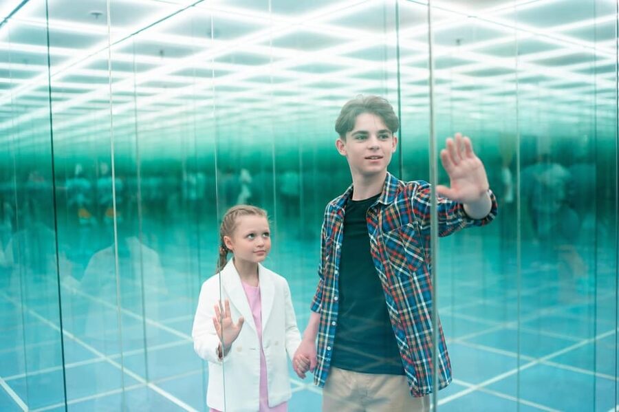 Krakow: House of Attractions Gold Package 2+2 Entry Ticket - Infinity Room and three different mazes