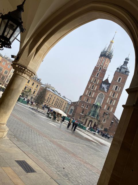 Kraków in a nutshell - walking tour - Main Market Square and the Cloth Hall