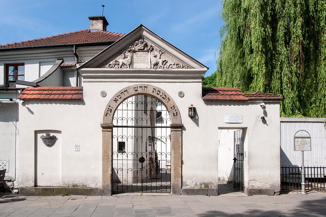 Krakow Jewish District and Ghetto Guided Tour in a Small Group - What the small group changes