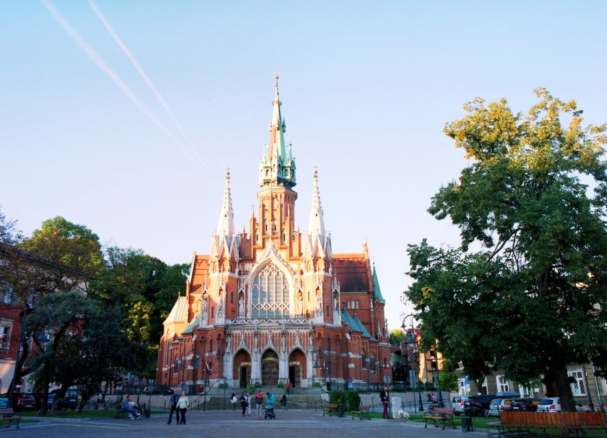 Krakow: Jewish Quarter and Former Ghetto Tour by Golf Cart - Schindler’s Factory: a useful ending, not an included museum visit