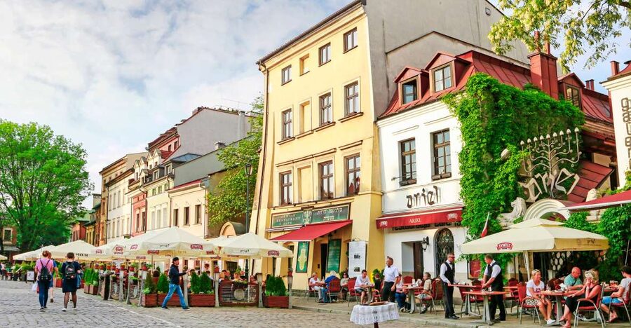 Krakow: Jewish Quarter and Schindler's Factory Guided Tour - Seeing Kazimierz as it is today