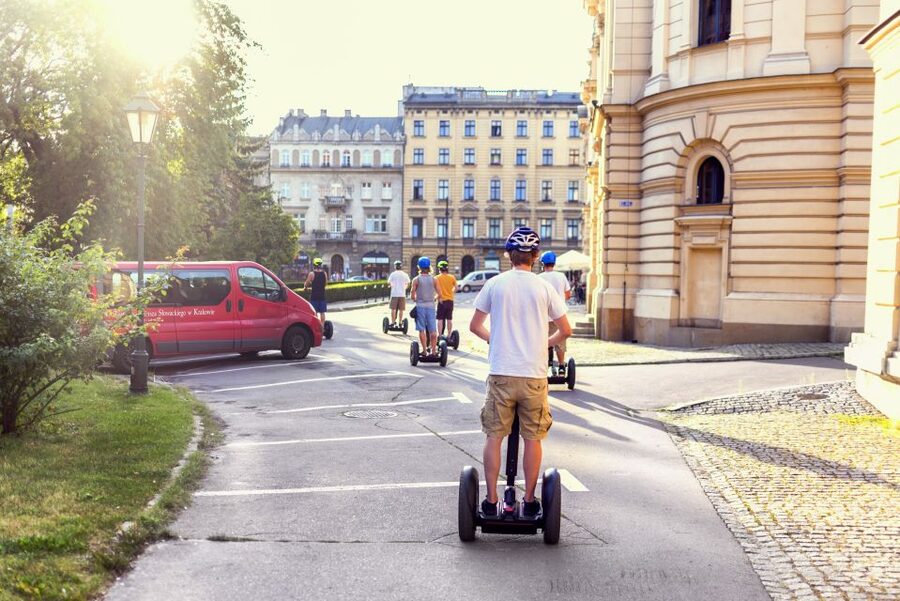 Krakow: Jewish Quarter Segway Tour - The synagogues and Jewish Cemetery