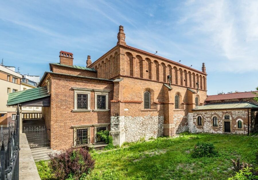 Krakow: Kazimierz Jewish Quarter Guided Walking Tour - Starting at the Old Synagogue on Szeroka Street