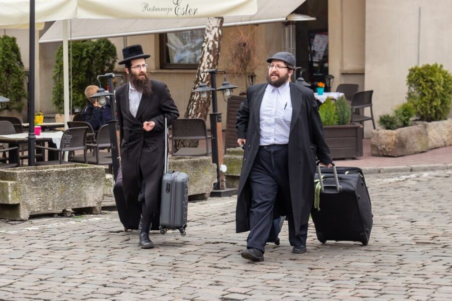 Krakow: Kazimierz, Schindler's Factory & Ghetto Guided Tour - Kazimierz: Jewish Krakow before the war