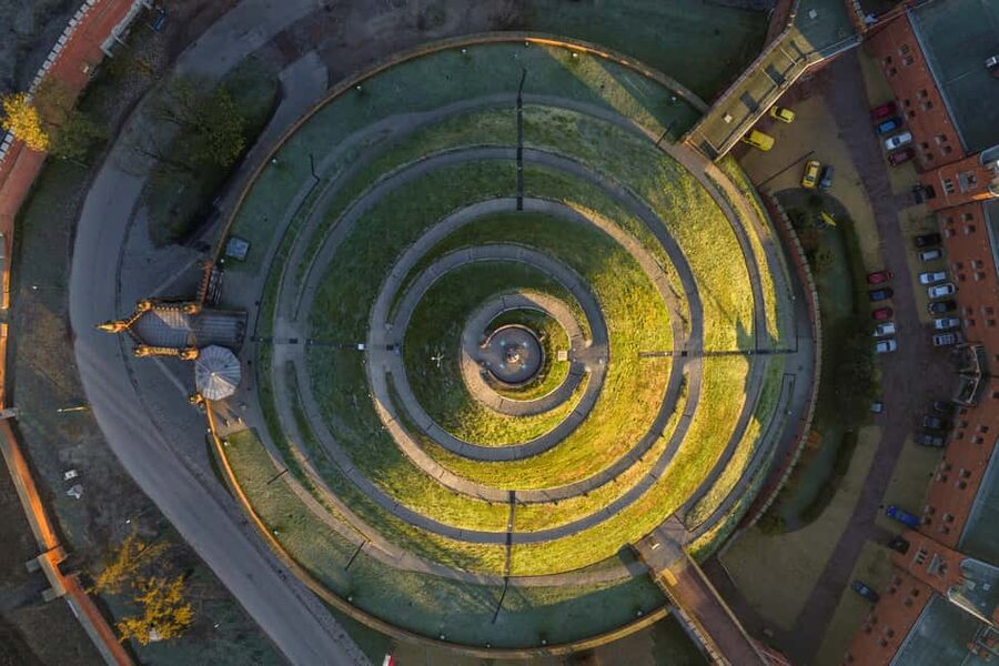 Krakow: Kościuszko Mound Ticket – History & Views! - Reaching the summit and reading the view