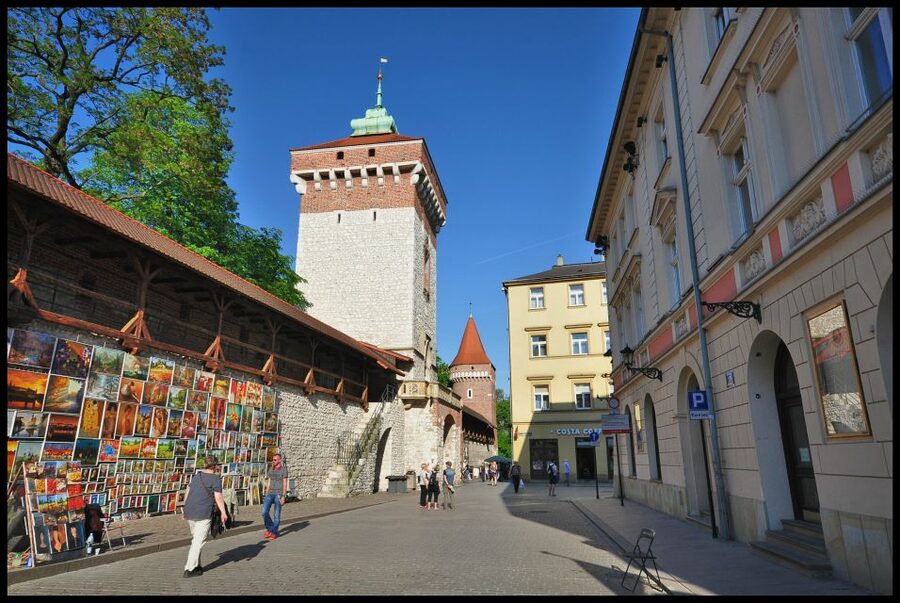 Kraków old town and jewish quarter® - Memorials, cemeteries, and the difficult twentieth century
