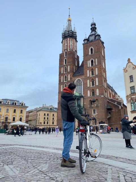 Krakow: Old Town and Kazimierz Guided Bike Tour - Key points to know before you book