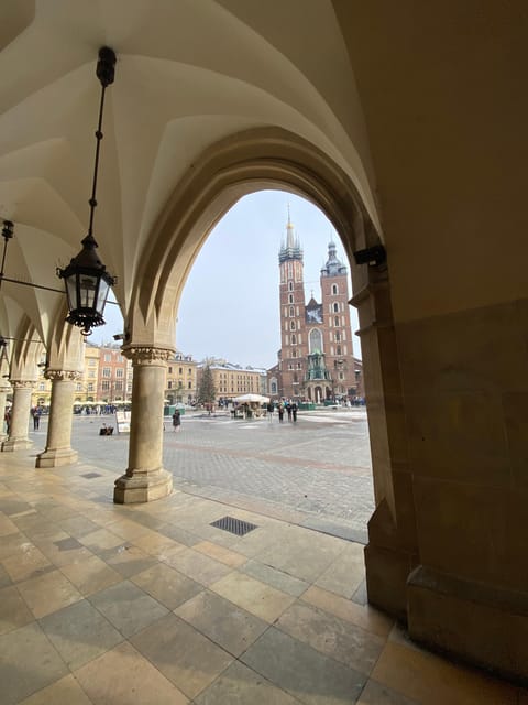 Krakow: Old Town and Kazimierz Guided Bike Tour - Starting at the Main Square and Florian Gate
