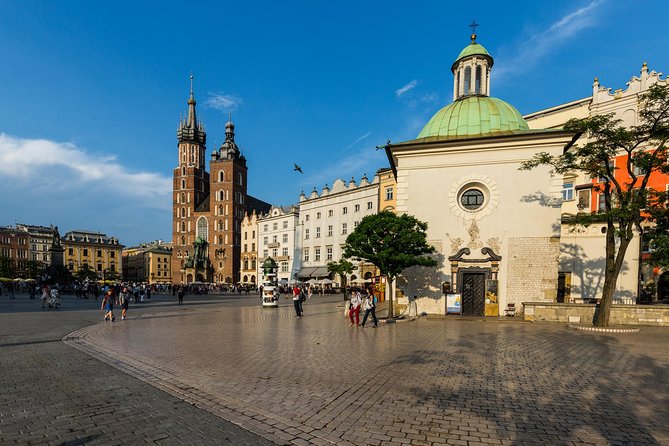 Krakow: Old Town Guided Walking Tour - Pace, breaks, and physical demands