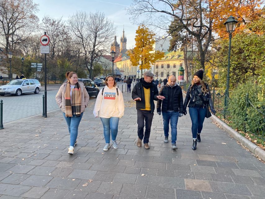 Krakow: Old Town Highlights Walking Tour - Seeing the Jagiellonian University district