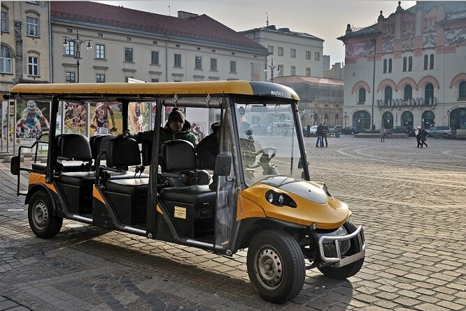 Krakow: Old Town, Jewish Kazimierz and Ghetto Sightseeing by Electric Golf Cart - Timing, crowds, and the eight-person limit