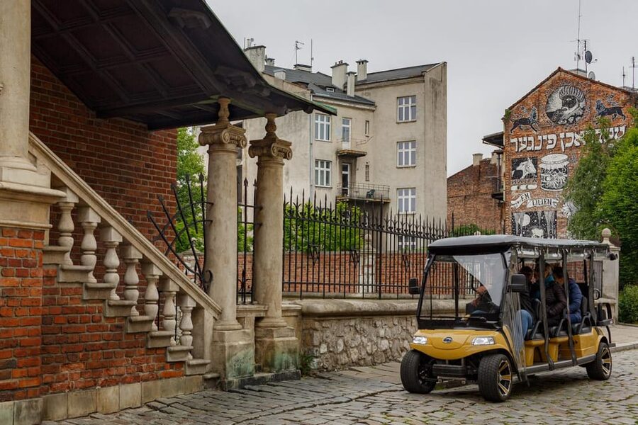 Krakow: Old Town - Kazimierz - Ghetto by Electric Golf Cart - Krakow’s Main Square and its grand churches