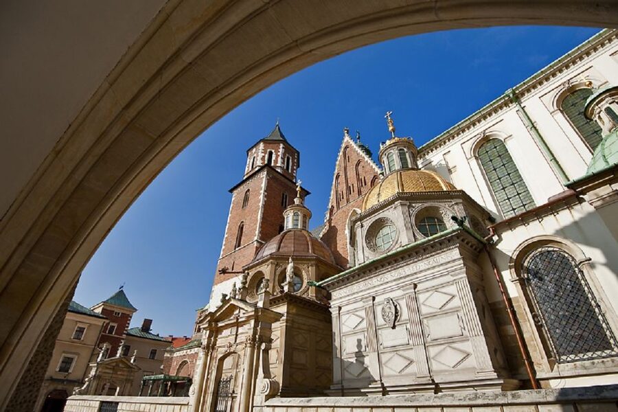 Krakow: Old Town Private Guided Walking Tour - Key points to know before you book