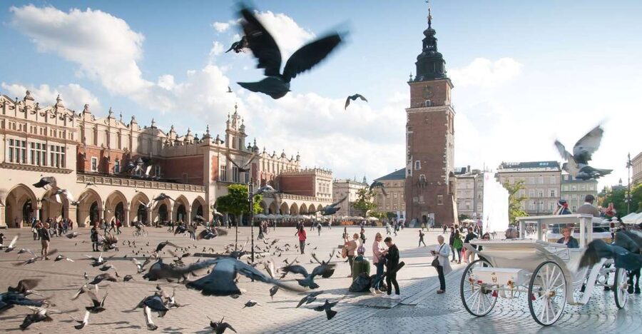 Krakow: Old Town Private Guided Walking Tour - Who will get the most from this private walk