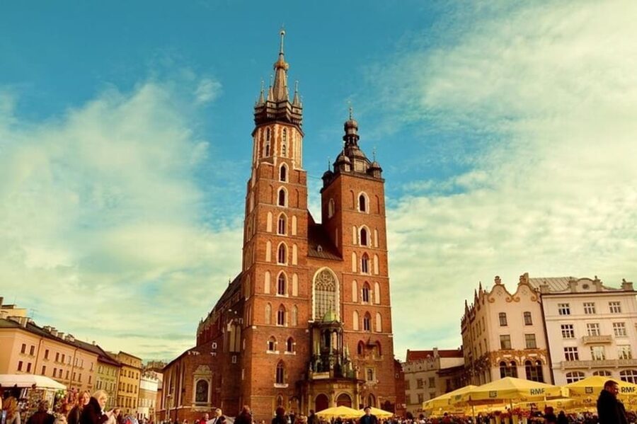 Krakow : Old Town Walking Tour With A guide - Town Hall Tower and the Main Square