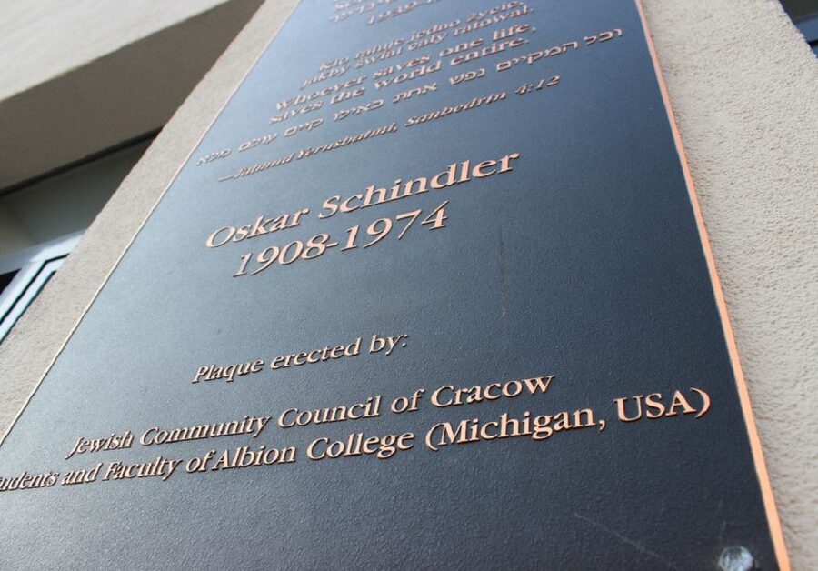 Krakow: Oskar Schindler's Enamel Factory Museum Guided Tour - Starting at the museum entrance
