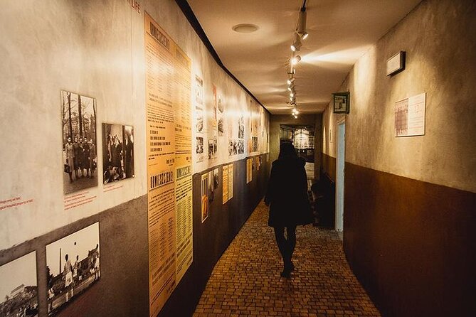 Kraków Oskar Schindler's Enamel Factory Museum skip the line tour - Following Schindler’s story inside the former factory