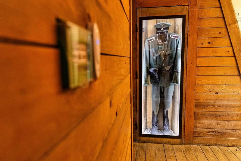 Krakow: Oskar Schindler's Factory Entry Ticket & Guided Tour - The 90-minute route and its limits
