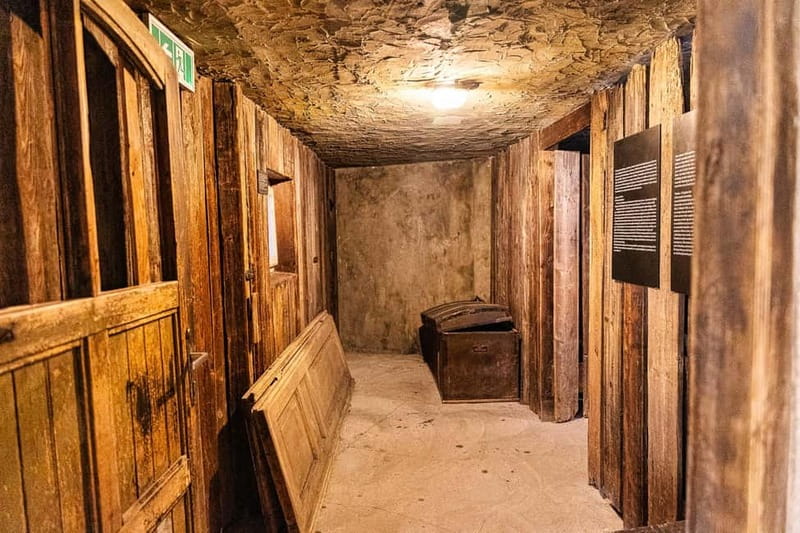 Krakow: Oskar Schindler's Factory Entry Ticket & Guided Tour - Practical details that make the visit easier