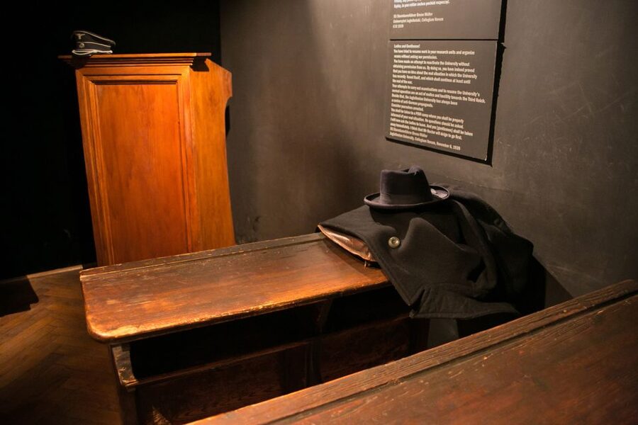 Kraków: Oskar Schindler's Factory Tour and Admission Ticket - The 90-minute pace: efficient but not leisurely