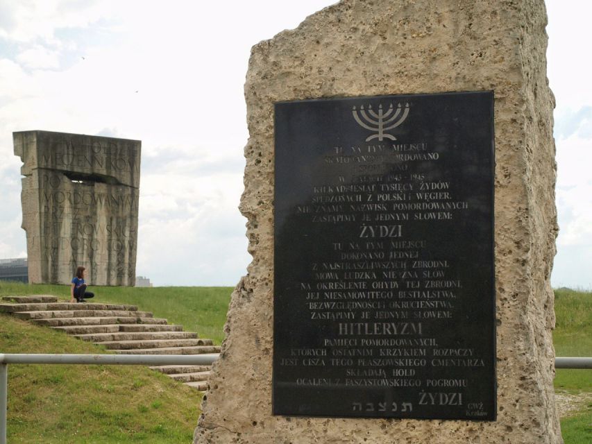 Krakow: Plaszow Concentration Camp Walking Tour - What the guides add to the experience