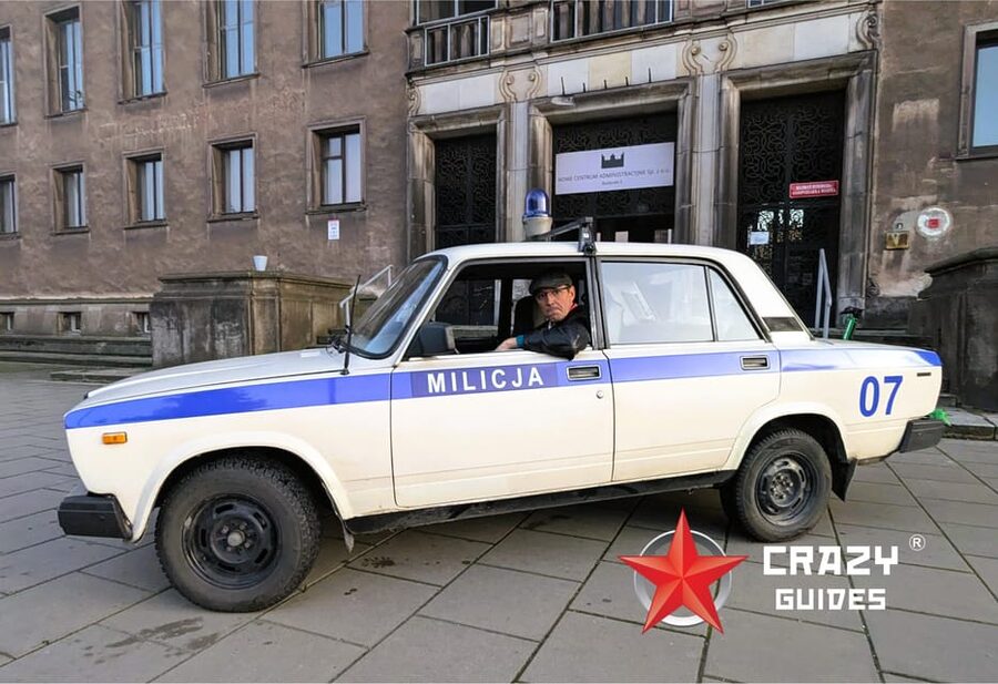 Krakow: Private Nowa Huta Adventure Tour in Communist Cars - What the 2.5-hour option adds