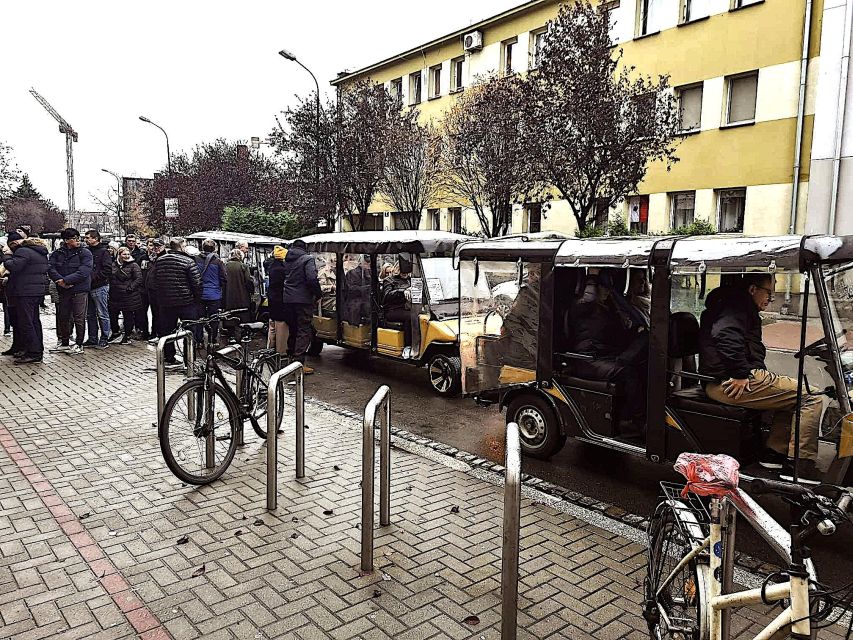 Krakow: Private Panoramic Tour by Golf Cart with Audio Guide - How the audio guide works in practice