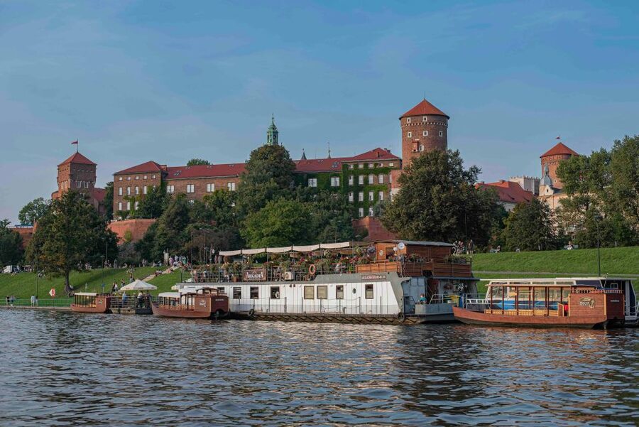 Krakow: Private Traditional Gondola Cruise - Key points at a glance
