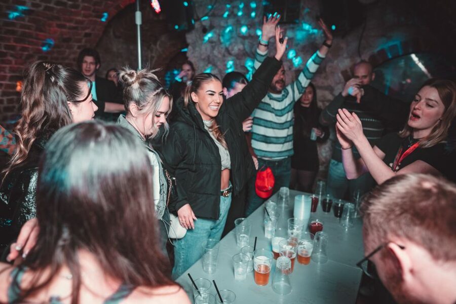 Krakow: Pub Crawl with 1 Hour of Unlimited Alcoholic Drinks - Practical ways to have a better night