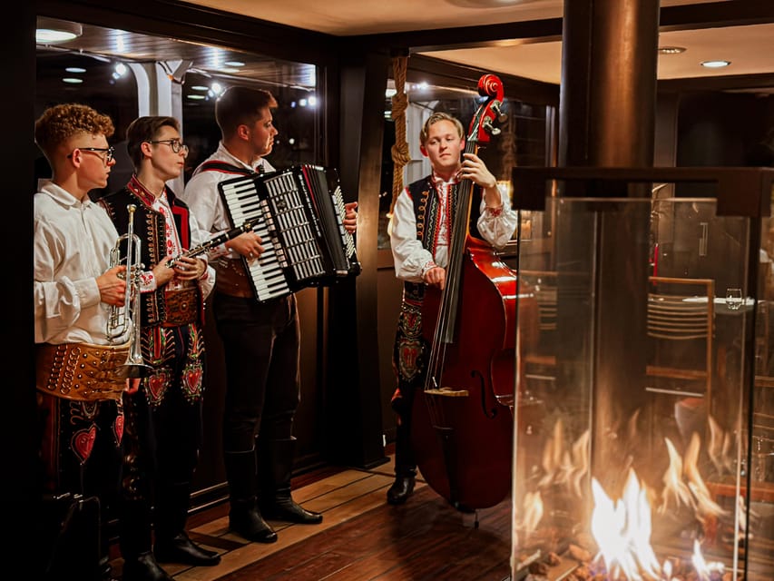 Krakow: Regional Polish Dinner with Vistula River Cruise - Starting beside the Vistula at Aquarius Restaurant
