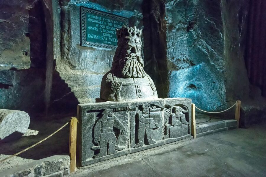 Krakow: Salt Mine Wieliczka Guided Tour Hotel Pickup - Leaving Krakow by minibus