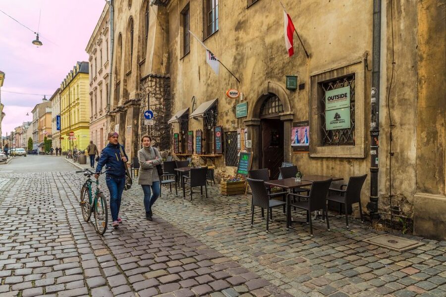 Krakow: Schindler's Factory and Jewish Ghetto Guided Tour - Under the Eagle Pharmacy