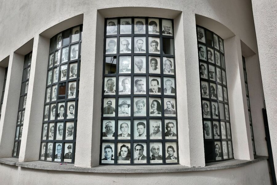 Krakow: Schindler's Factory Guided Tour with Entry Ticket - Starting at Lipowa 4