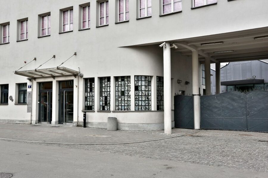 Krakow: Schindler's Factory Guided Tour with Entry Ticket - How Long You Should Allow