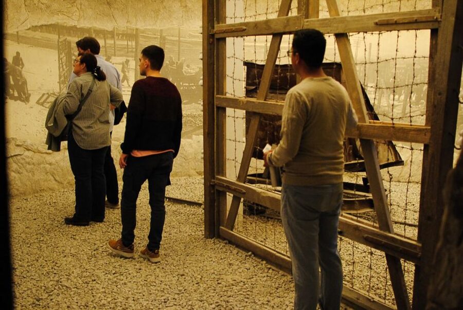 Krakow: Schindler’s Factory Guided Tour with Ticket - Oskar Schindler’s office and the man behind the story