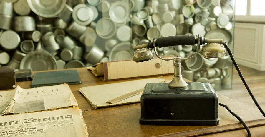 Kraków: Schindler’s Factory & Jewish Ghetto Guided Tour - Why Schindler’s Factory tells a bigger story