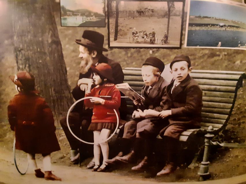 Krakow: Schindler's Factory Tour with Entrance Ticket - The factory rooms and the wartime city