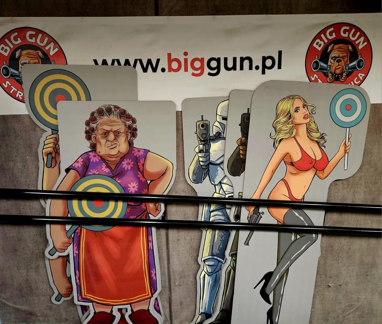Krakow: Shooting range with hotel pickup - How to plan your day around the 90 minutes