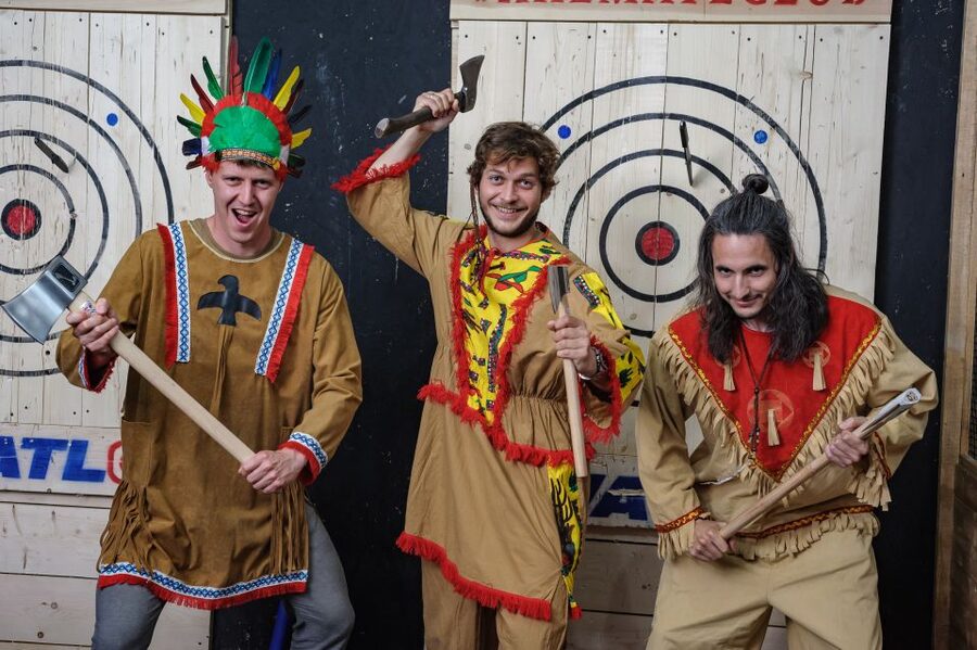 Kraków: Shurikens, Kunais, Knives, Tomahawks, Axes, Shooting - Tomahawks bring a lighter, faster challenge