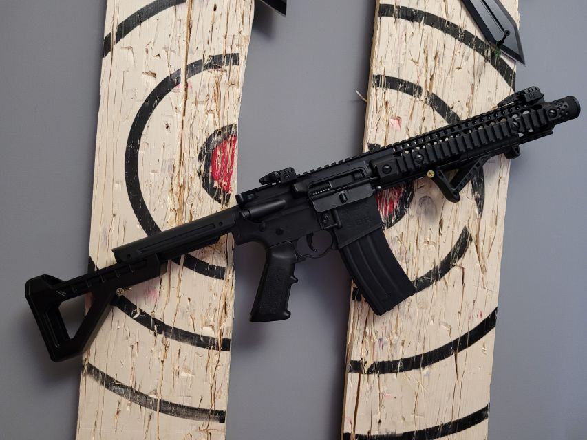 Kraków: Shurikens, Kunais, Knives, Tomahawks, Axes, Shooting - The shooting range closes the session