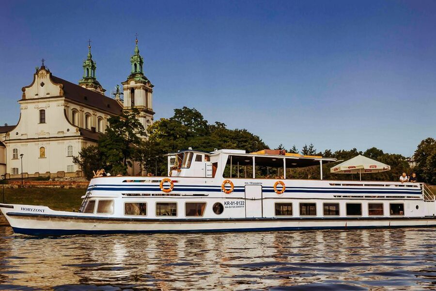 Krakow: Sightseeing Cruise by Vistula River - Dębniki and the Manggha Centre