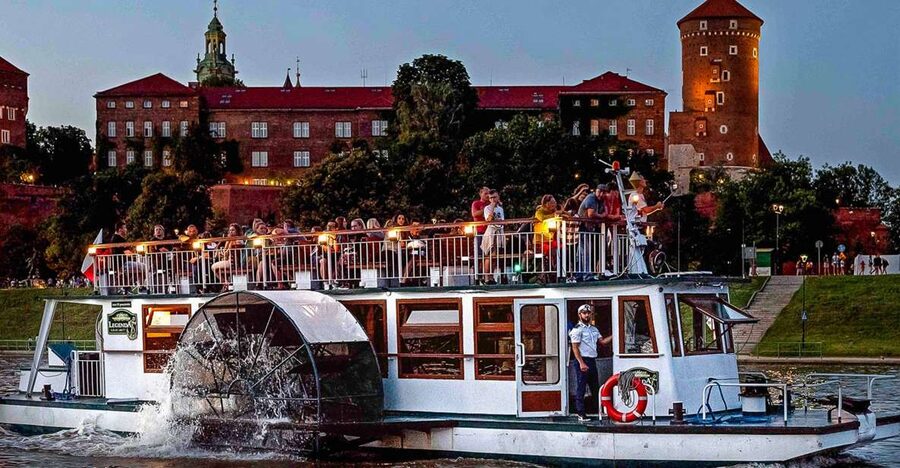 Krakow: Sightseeing Cruise by Vistula River - Starting near Aqua Fun and Wawel