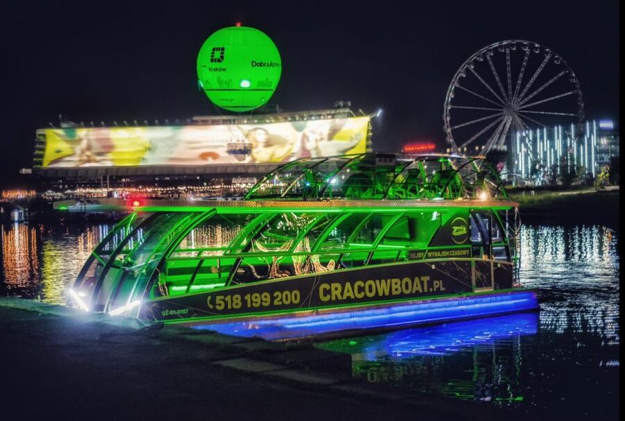 Krakow: Sightseeing Cruise on Vistula River with Audio Guide - Boarding at Bulwar Inflancki 3