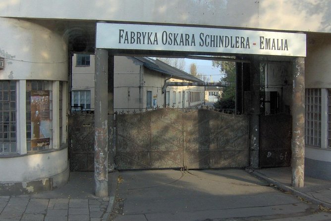 Krakow: Skip the line Oskar Schindler’s Museum Private Tour - Meeting at Lipowa 4