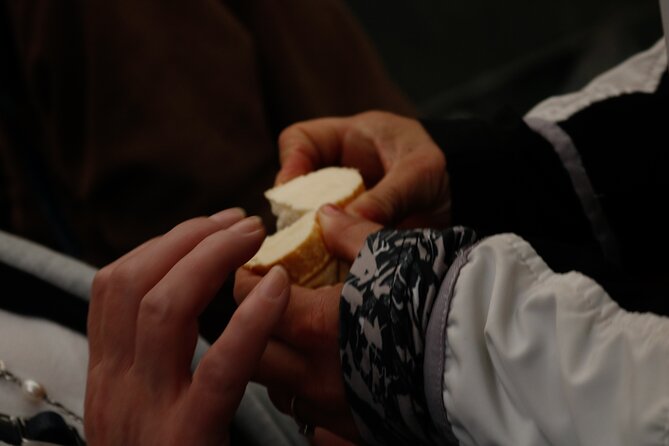 Krakow: Street Food Walking Tour - A food tour that also gives you your Krakow bearings