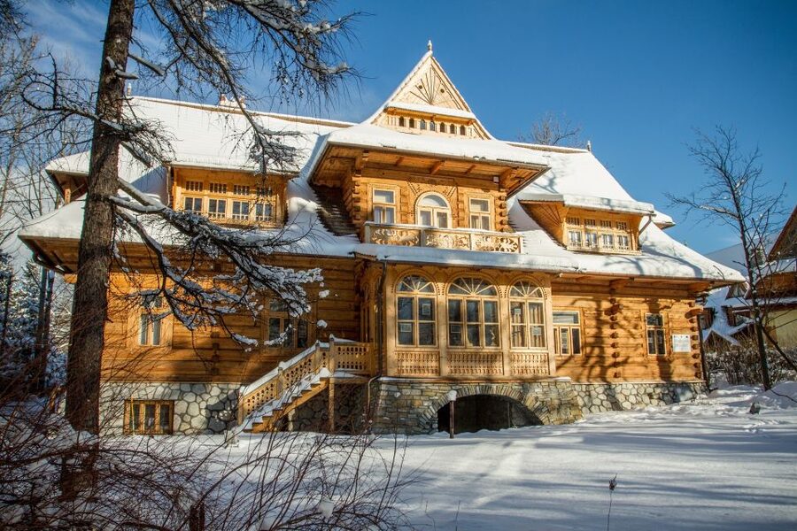 Krakow: Tatra Mountains and Zakopane Full-Day Private Tour - The Great Krokiew brings in Poland’s ski culture