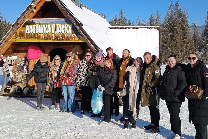 Krakow to Zakopane: Funicular, Tasting and Thermal Baths Day Trip - Chochołów and the timber homes of Podhale